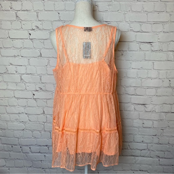 Torrid NWT Coral Tiered Lace Top 2X - Picture 5 of 7